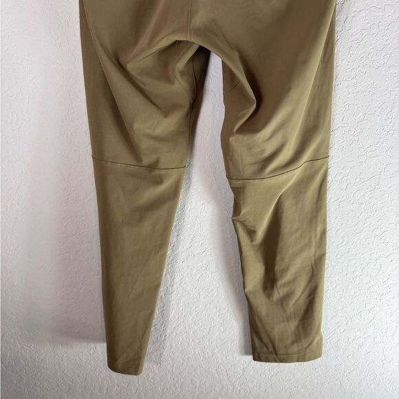 Lululemon Commission Pant Slim in Artifact Size 33 - Picture 8 of 12